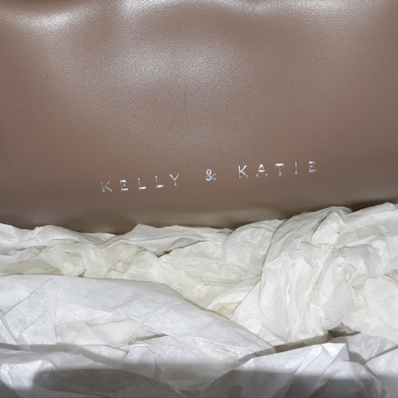 💥**SOLD**💥Navy blue purse - Picture 7 of 8